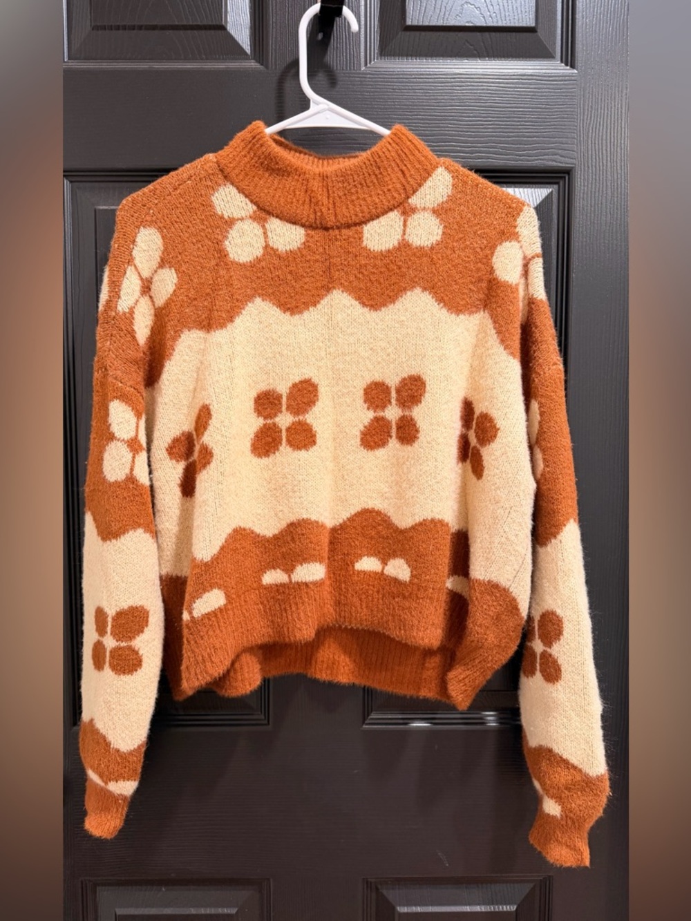 Kendall & Kylie Cream and Rust Floral Wave Turtleneck Sweater